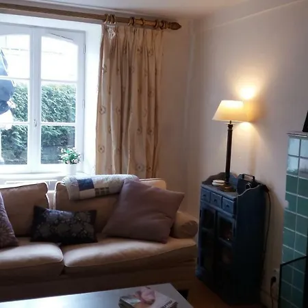 La Petite Maison Bleue * Taden